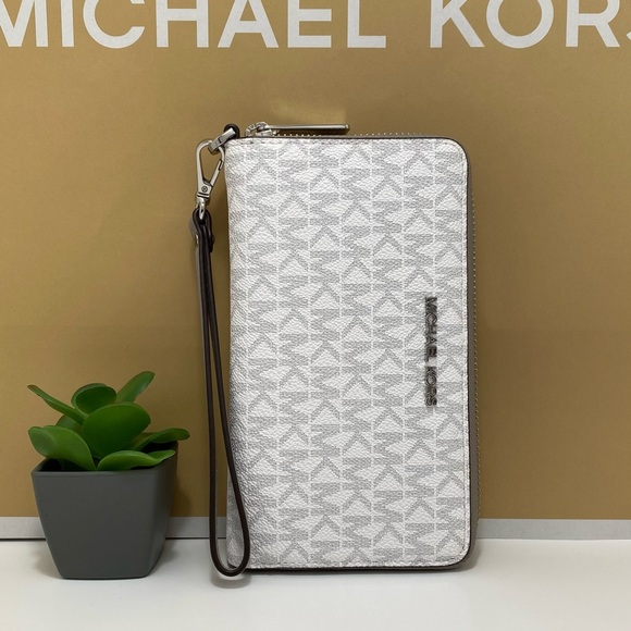 Michael kors wallet - Picture 4 of 10
